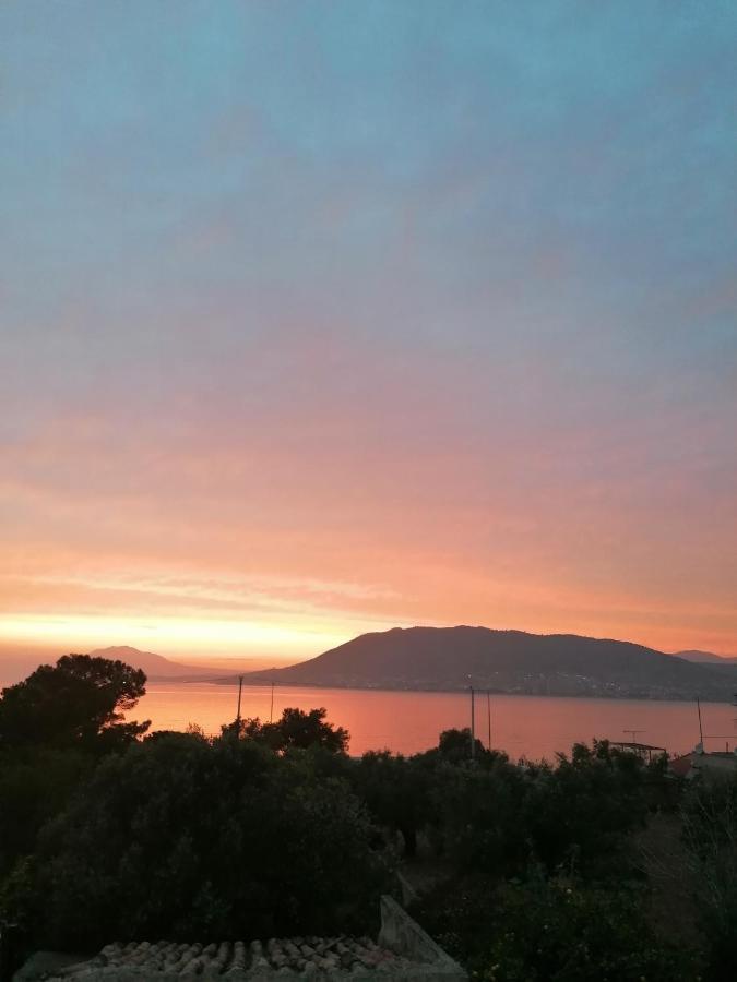 Welcome In Salamina Villa Exteriör bild